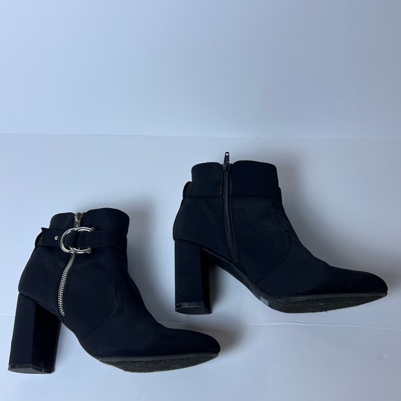 Unisa Women’s Black Ankle Booties With Silver Buckle Detail - Size US 9 - Picture 3 of 7